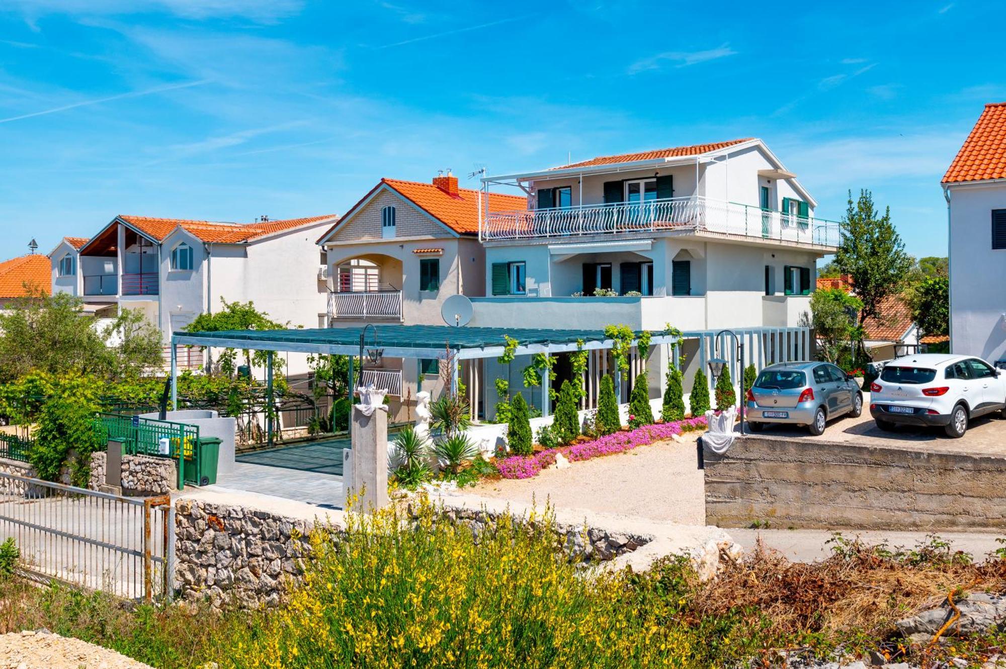 Ojra New Apartment With Seaview Šibenik Buitenkant foto
